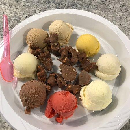 Aux Glaces De L'Anse