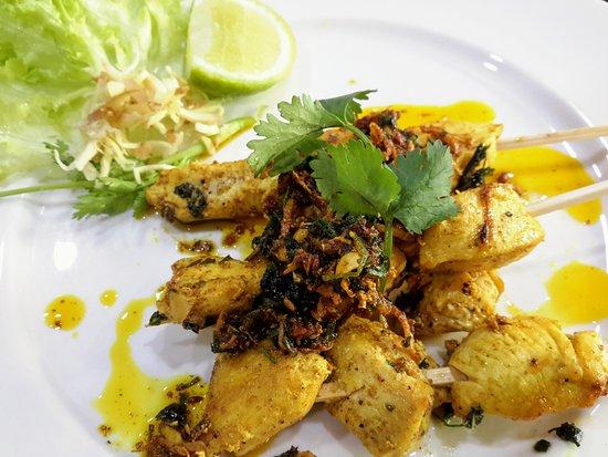 Wawee Bistro By Mama's Kitchen