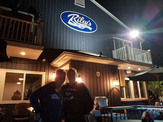 Riley's By The Seawall