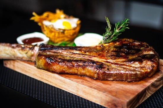 PACKING DISTRICT Grill Bar & Cafe