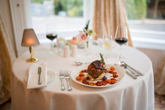 Austins Bar & Restaurant