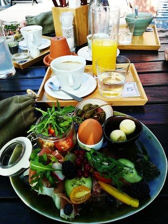 Das Kniely by Liepert