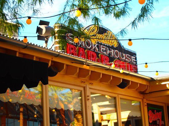 Lucille's Smokehouse BBQ