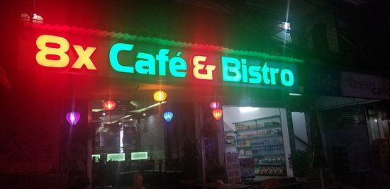 8x Cafe & Bistro