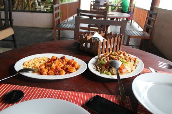 Catalina Grill & Airplane