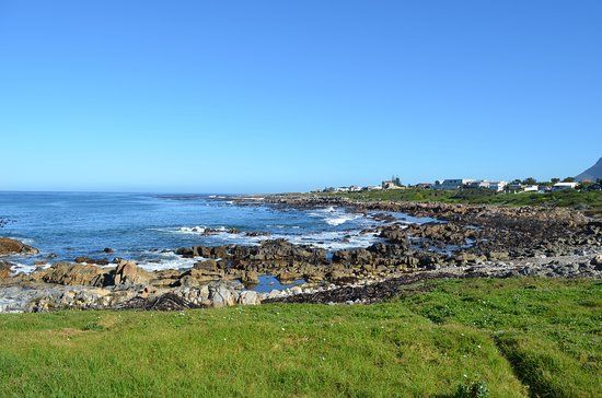 Sandbaai Beach