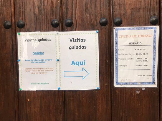 la Oficina de Turismo- Antiguo Hospital San Juan Bautista