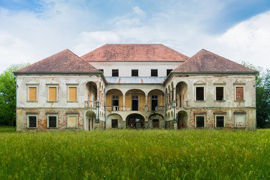 Turnišče Castle Park