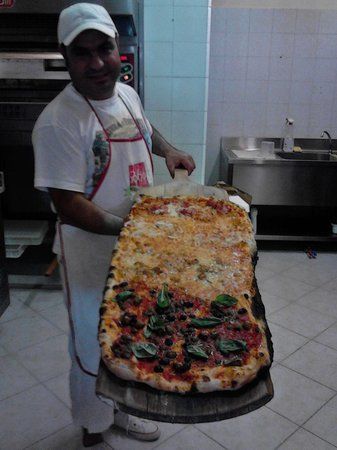Pizzeria DA Salvatore MA TU Vuliv a Pizz