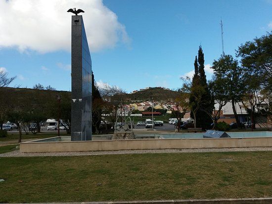 Monumento ao Bombeiro Torreense