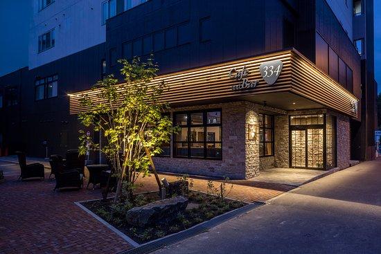 Cafe & Bar 334