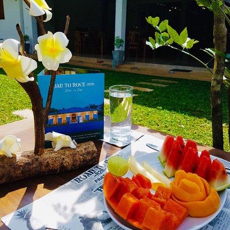 Road To Rock Shop' In Cafe