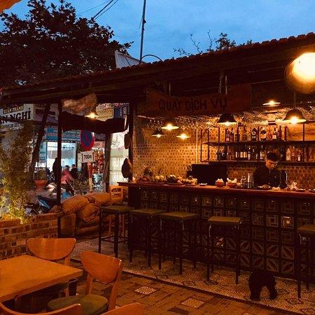 Old Vietnam restaurant and pub