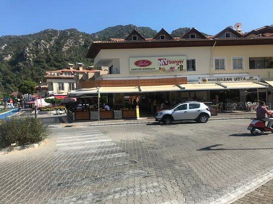 Gulce SarIyer Borek Evi