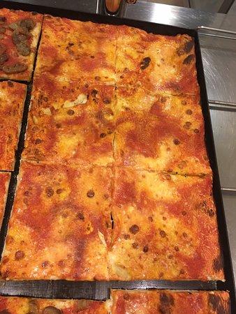 L' Angolo Della Pizza