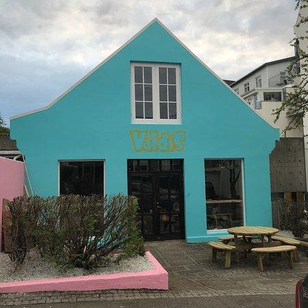 Valdis - Laugarvegur 42B