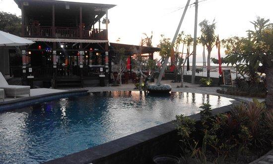 Ki Mantri Beach Club