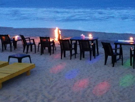 Pizza Bay Beach Restaurant