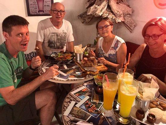 La Muralla Resto Bar