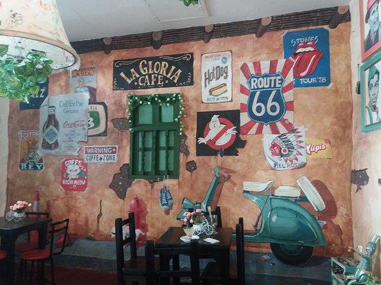 La Gloria Cafe Vintage