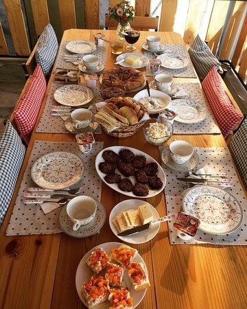 Under The Walnut Tree Cafe