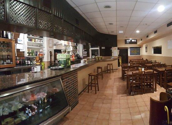 Vinoteca El Madreneru