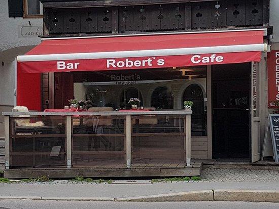 Robert's Bar