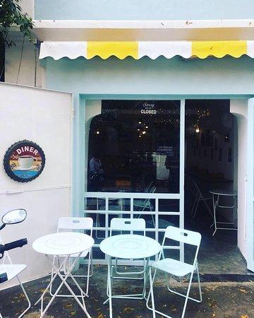 Pamplona Bistro-Cafe & Boutique