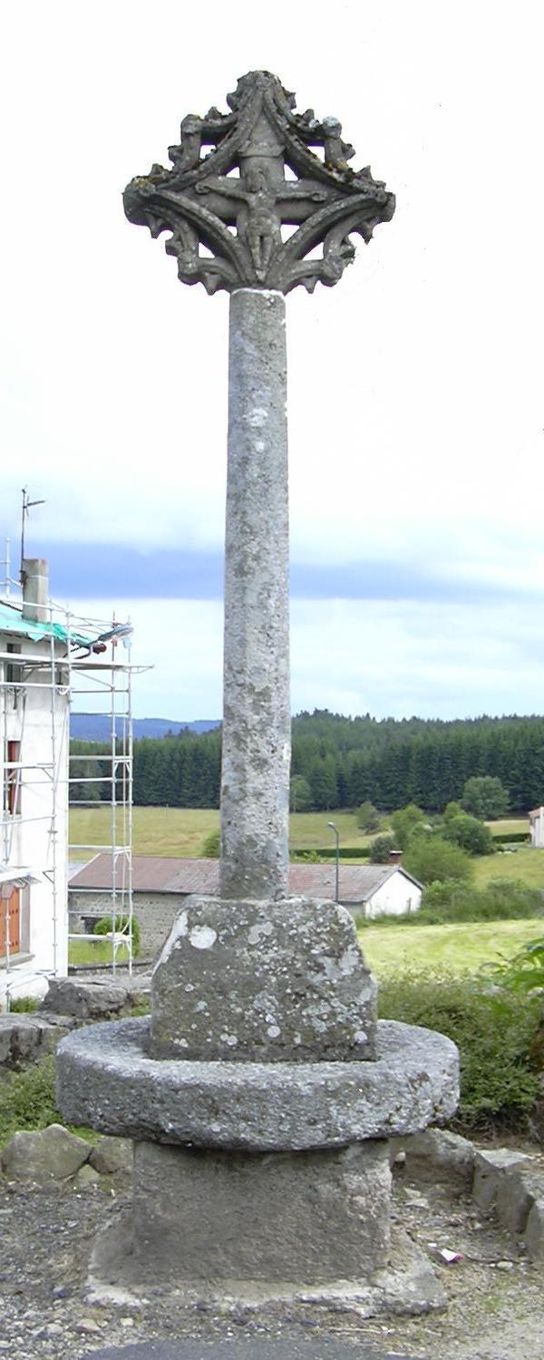 croix grecque de Fournols