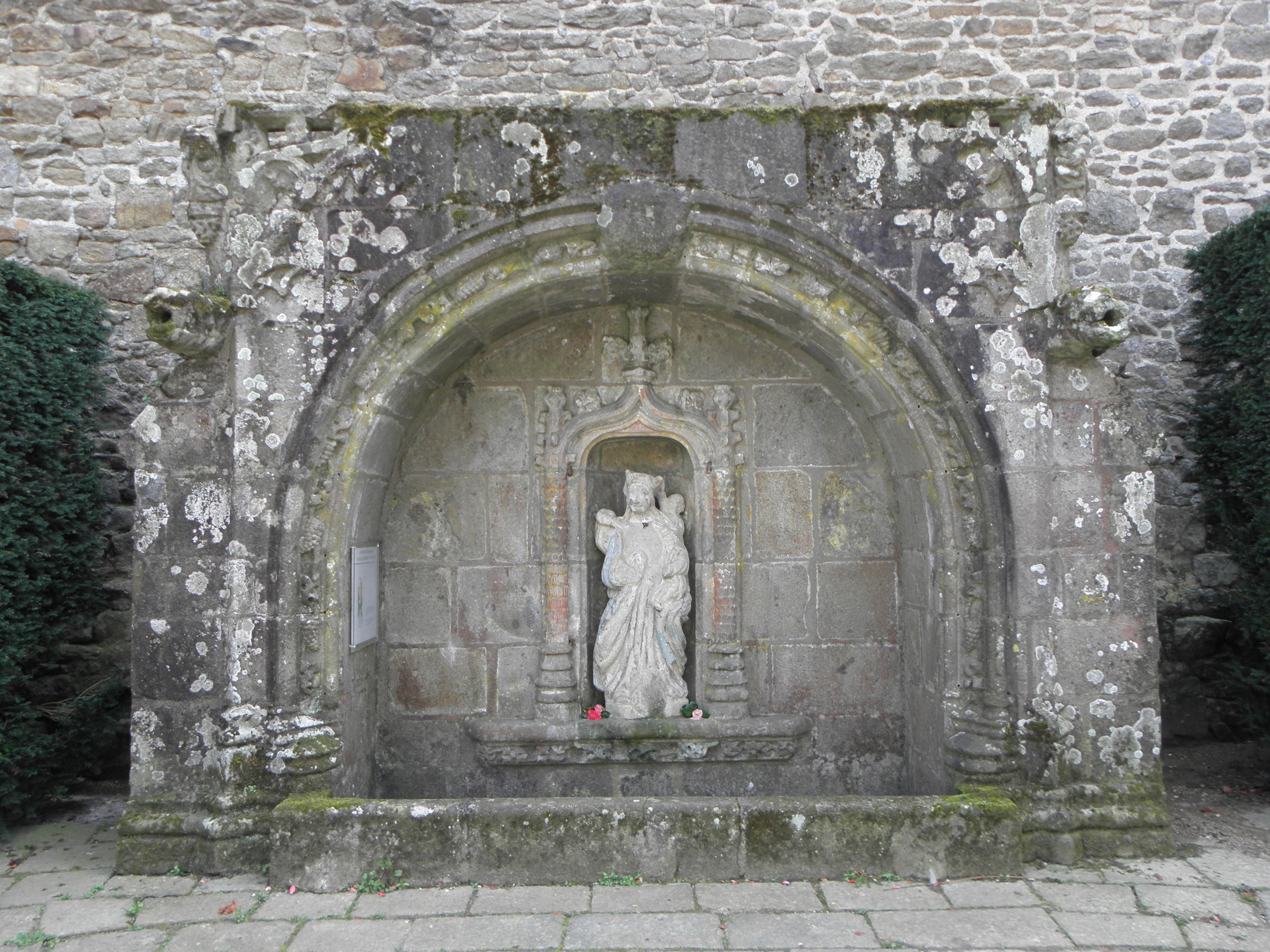 Fontaine de Notre-Dame de la Porte
