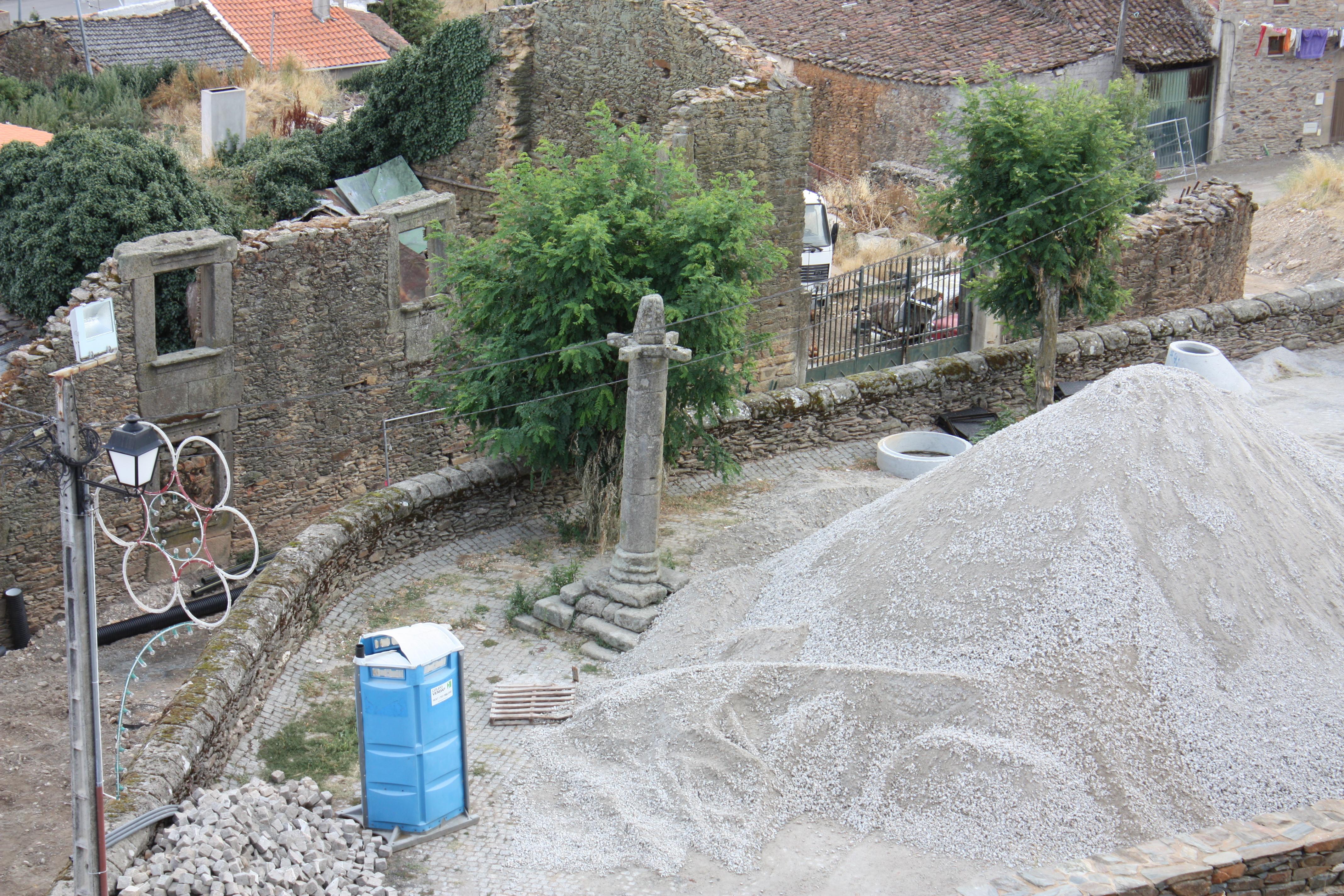 Pelourinho de Mogadouro