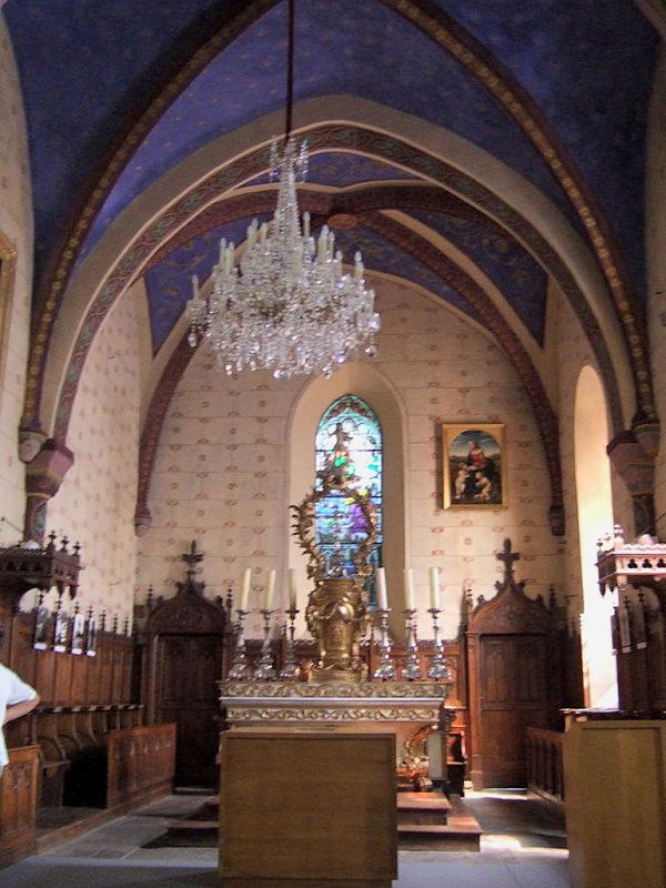 église Saint-Pierre de Vic-sur-Cère