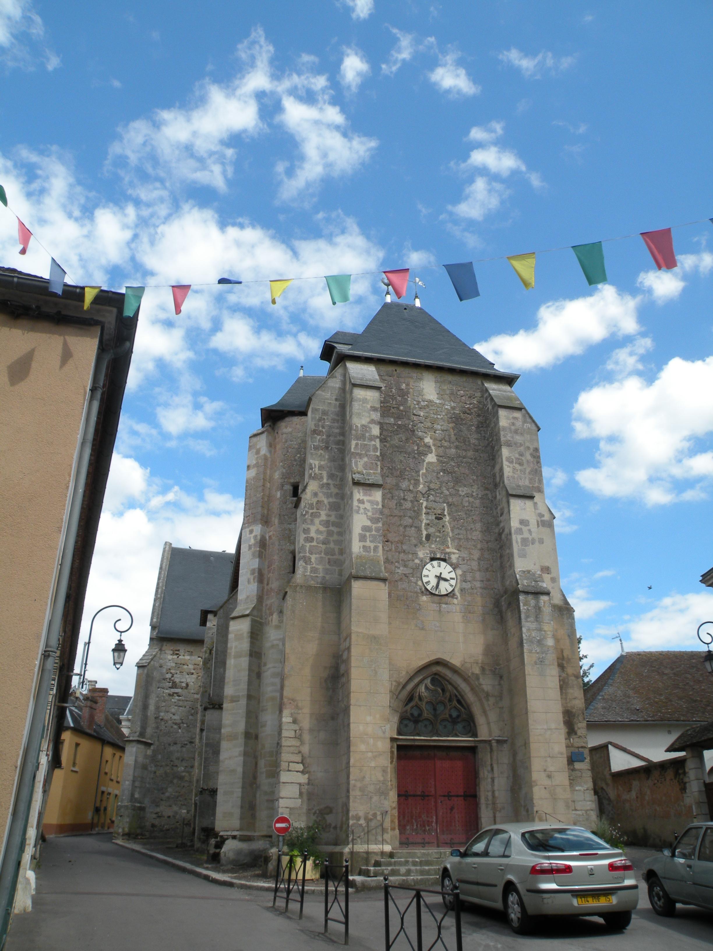 Eglise Saint-Amand de Saint-Amand-en-Puisaye