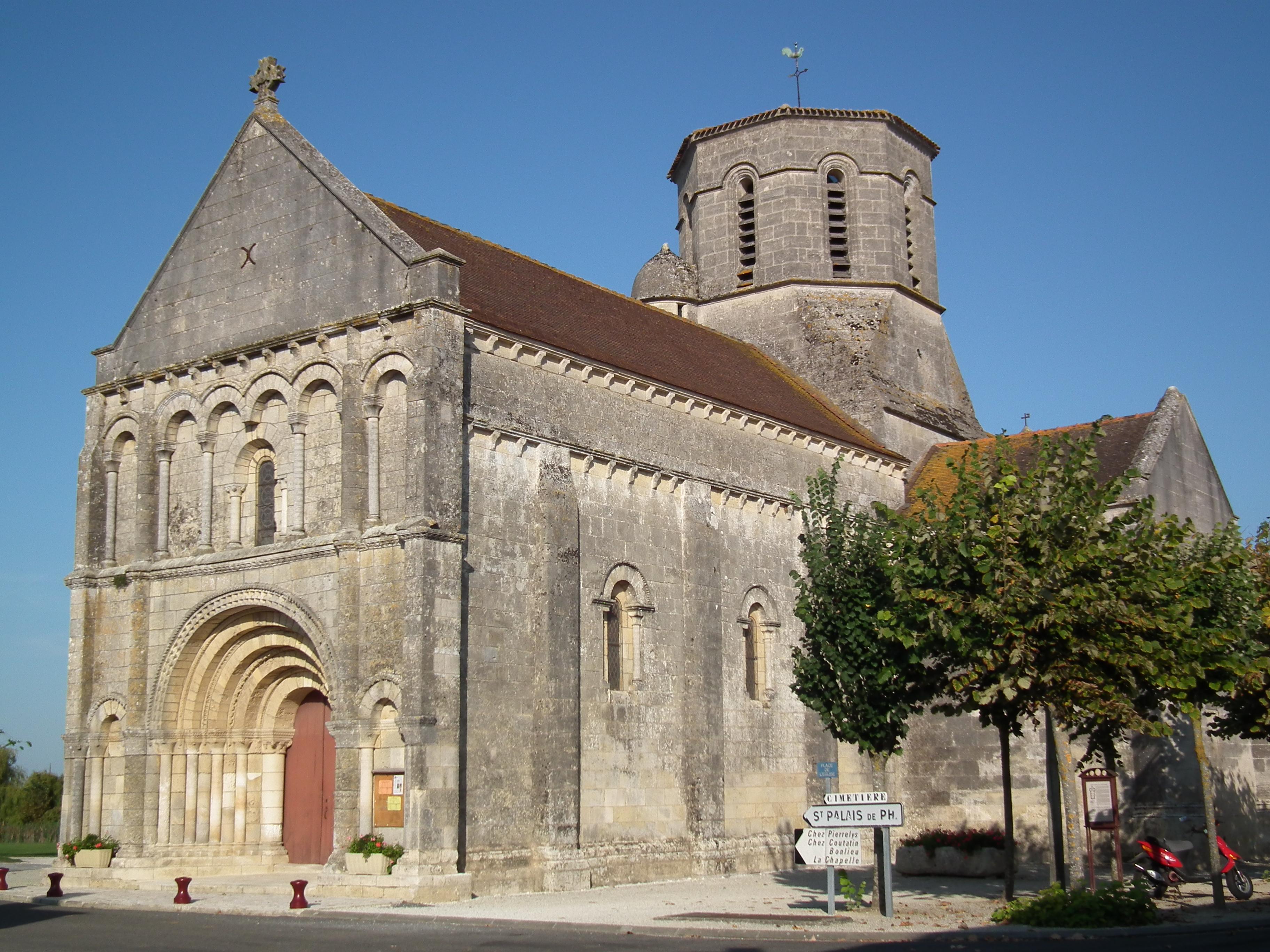 église Saint-Pierre de Champagnolles
