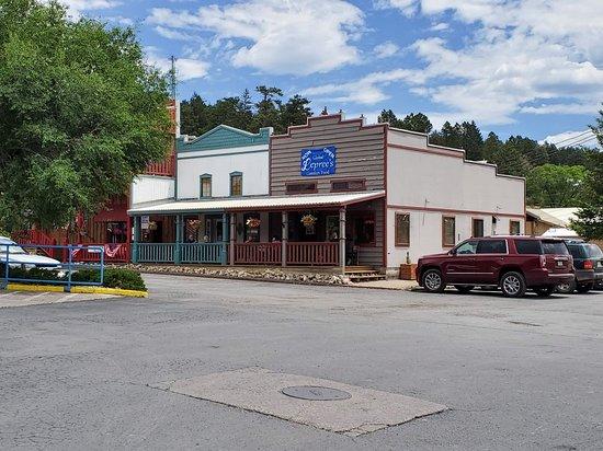 Lepree's Global Comfort Food