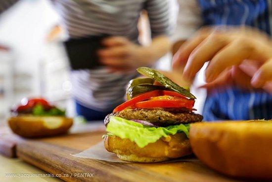 Applous Cafe and Shopping