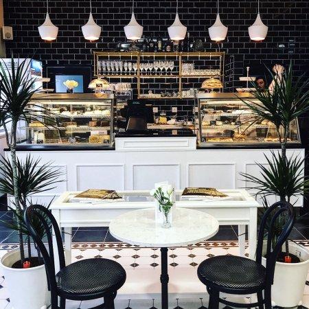 Cafe Krakhmalnikov Brothers