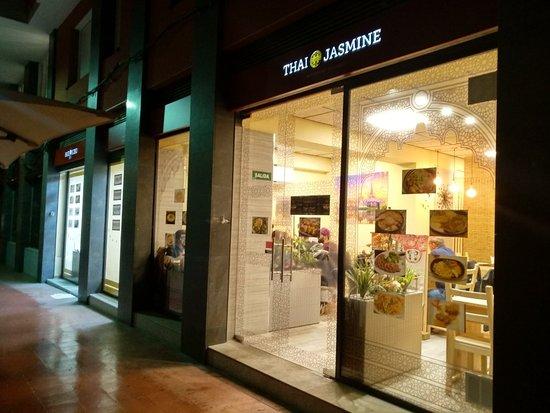 Thai Jasmine sake sushi 2