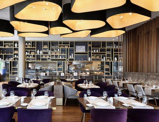 Salonica Restaurant & Bar