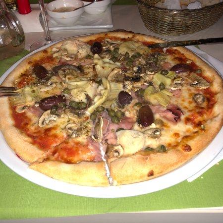 Pizzeria Trattoria Basilico