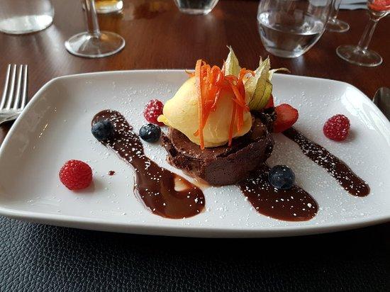 The Crescent Bar and Restaurant