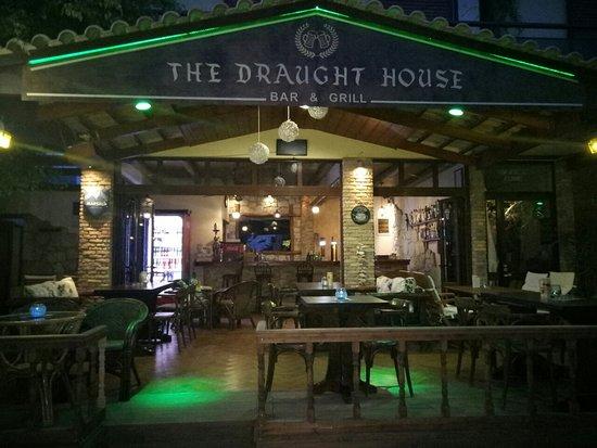 The Draught House Pub