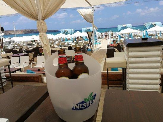 A-Paradise Beach Bar