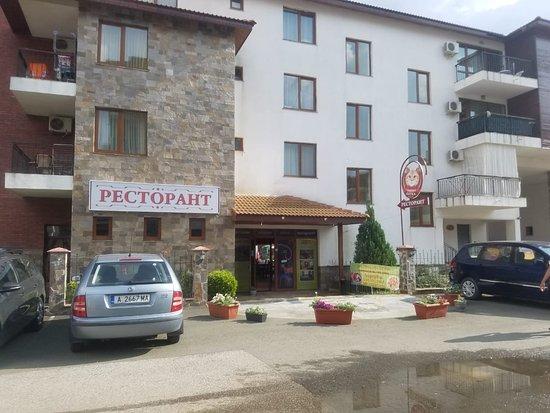 Restaurant "Lubima Kotka"