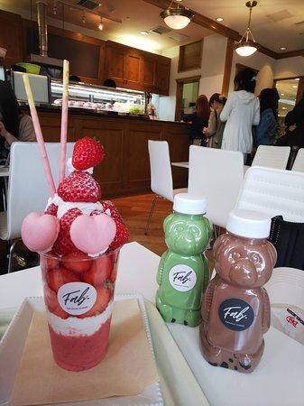 Cafe & Beauty Fabulous