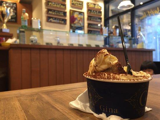 Gelateria Gina