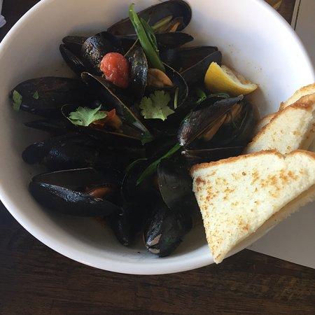 North Docks Kitchen & Drinks