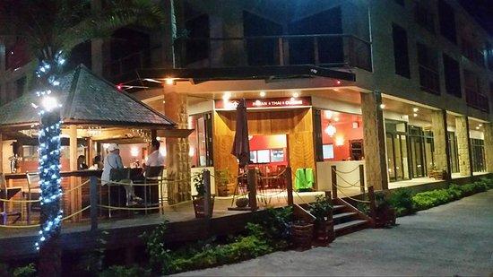 Sitar Indian & Thai Restaurant