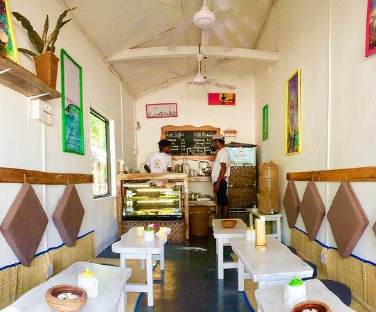 Le Cafe French Bakery