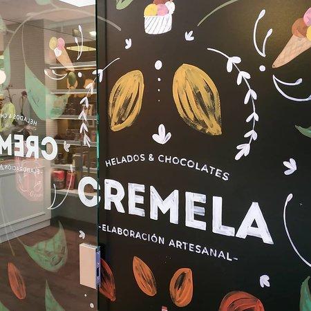 Cremela